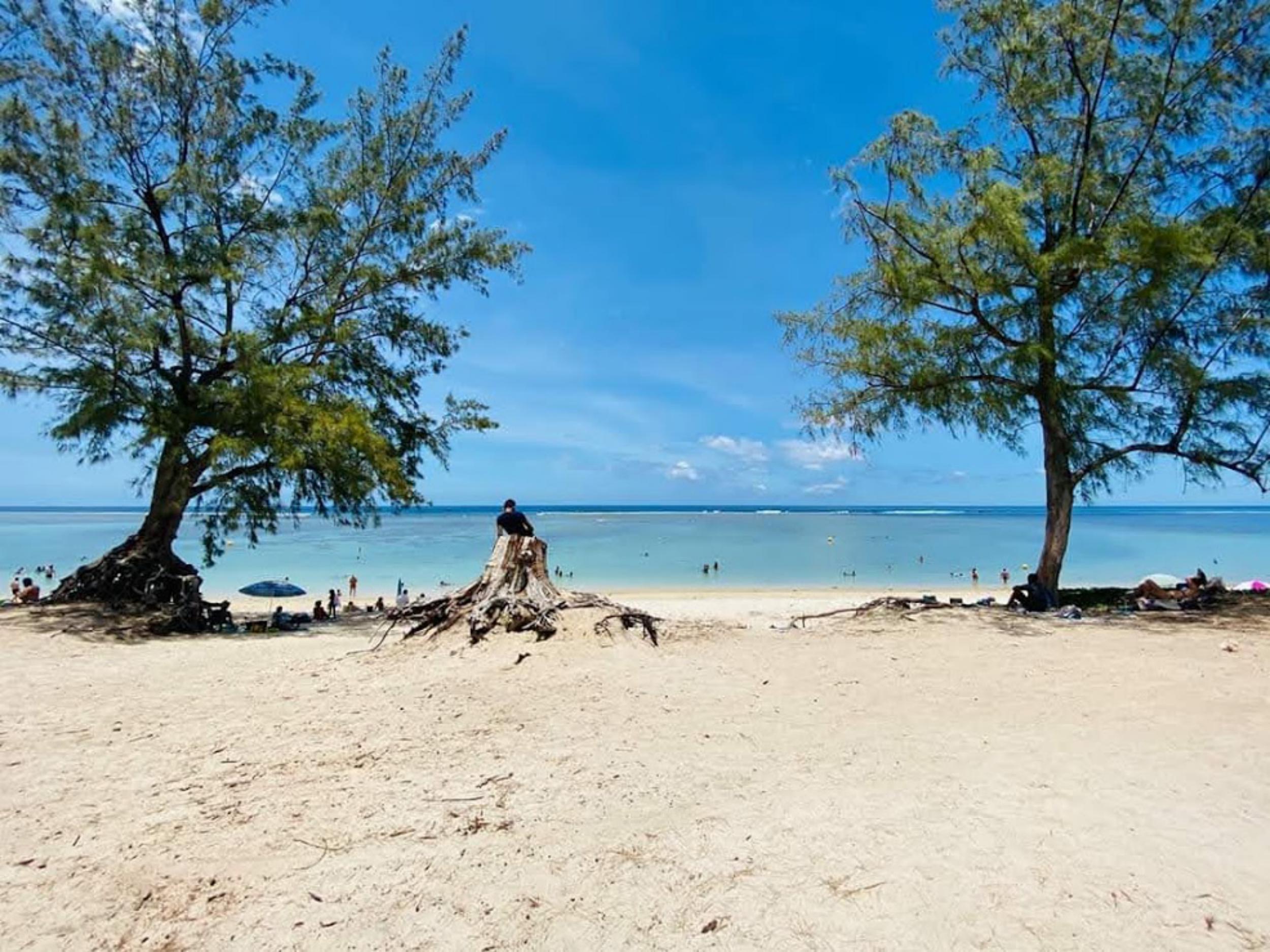 PLAGE DE LA SALINE LES BAINS